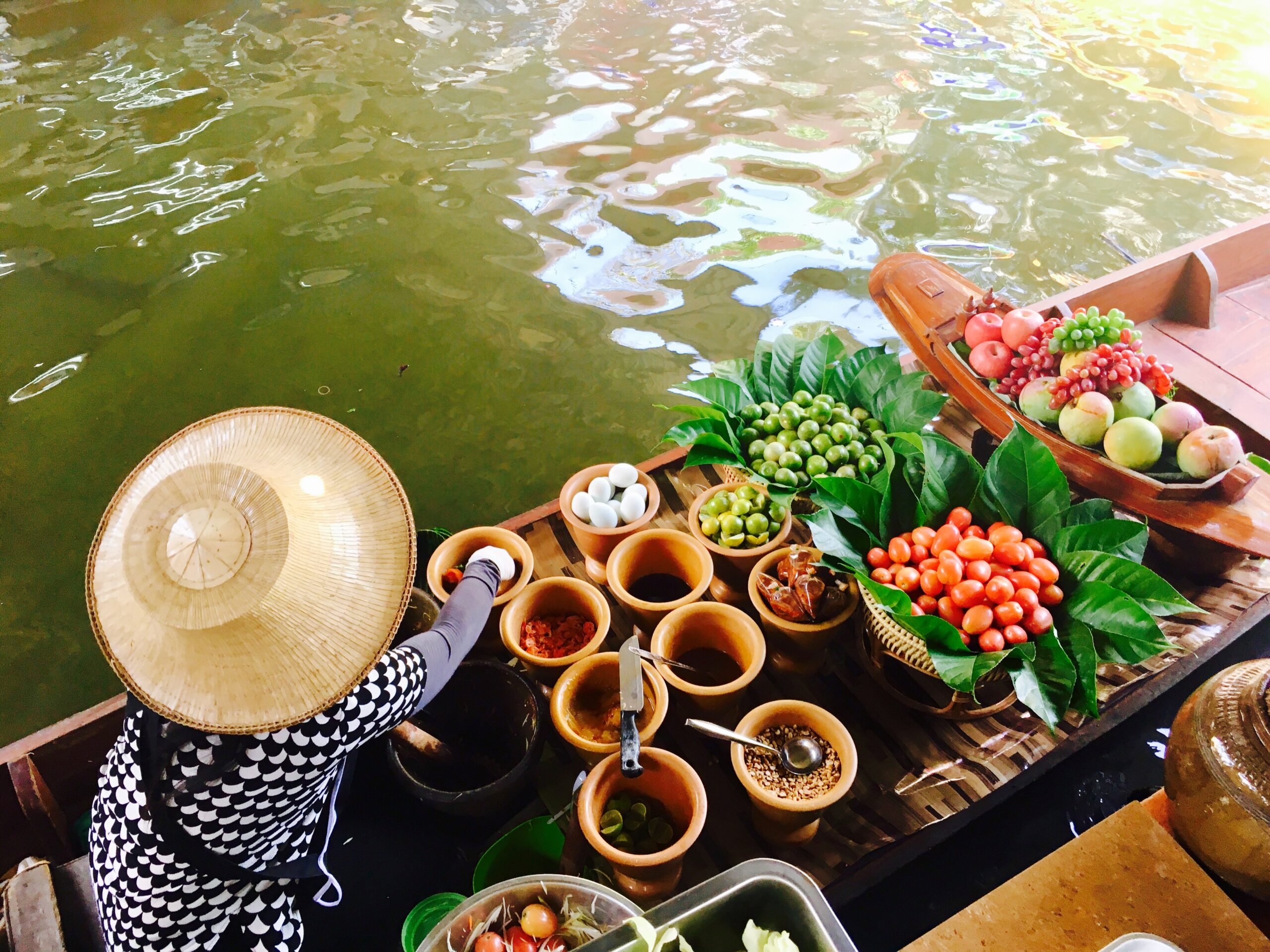 floating markets in Bangkok, Thailand
