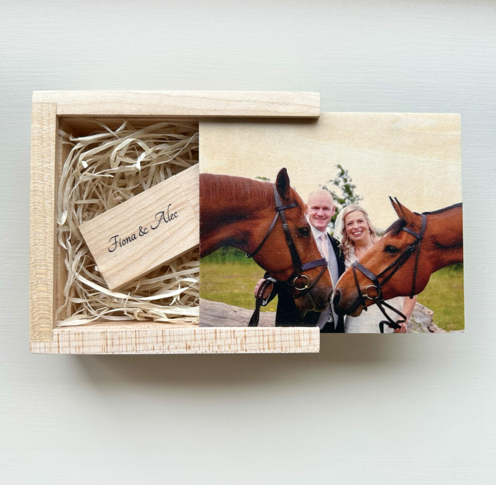 Wedding USB Box with horses